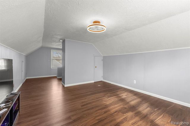 25117 Colgate Street, Dearborn Heights, MI 48125