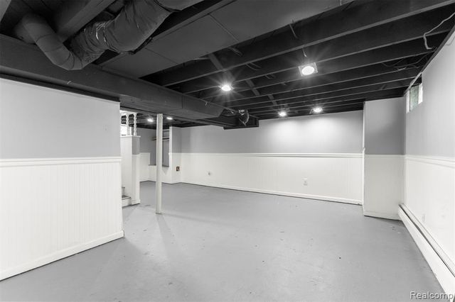 25117 Colgate Street, Dearborn Heights, MI 48125