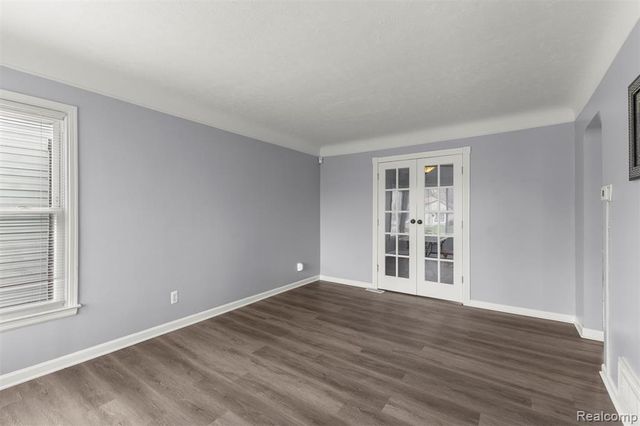 25117 Colgate Street, Dearborn Heights, MI 48125