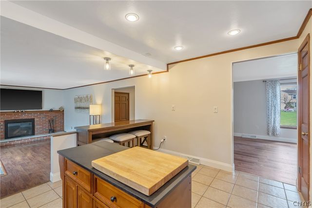 5327 Skylark Circle, Clay, NY 13041
