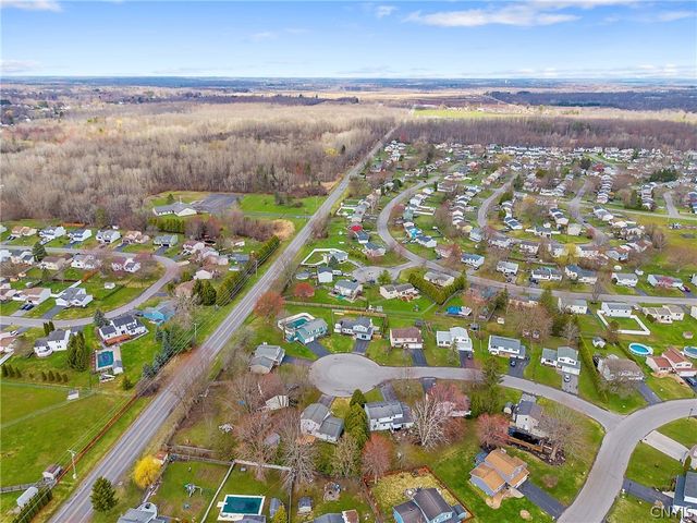 5327 Skylark Circle, Clay, NY 13041