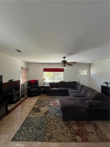 9965 8th, Hesperia, CA 92345