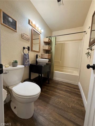 9965 8th, Hesperia, CA 92345