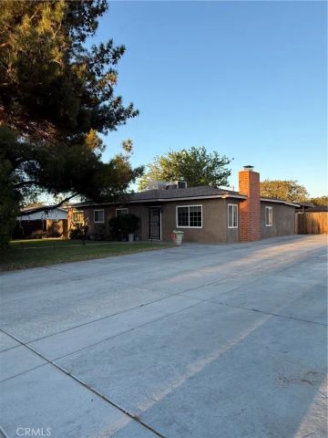 9965 8th, Hesperia, CA 92345