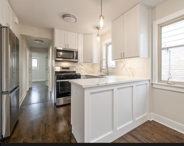 7728 W TALCOTT Avenue, Chicago, IL 60631