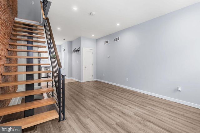 2445 HARLAN ST, Philadelphia, PA 19121