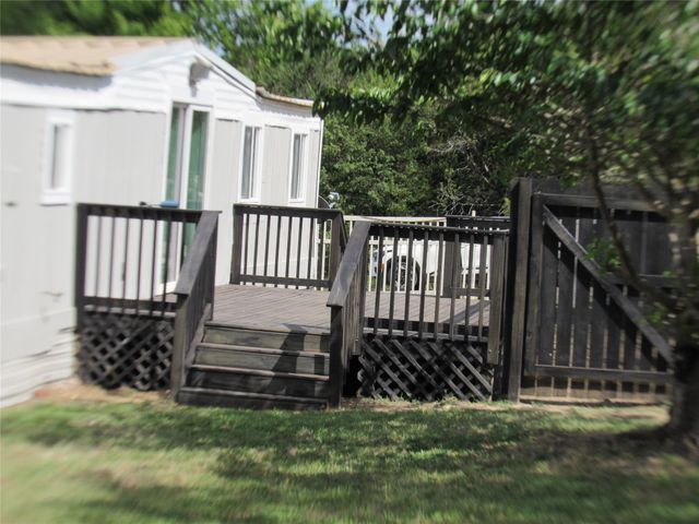 2208 Beverly Drive, Granbury, TX 76048