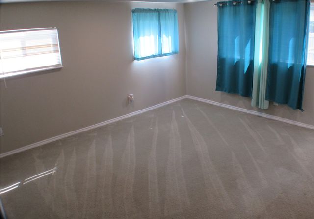 2208 Beverly Drive, Granbury, TX 76048