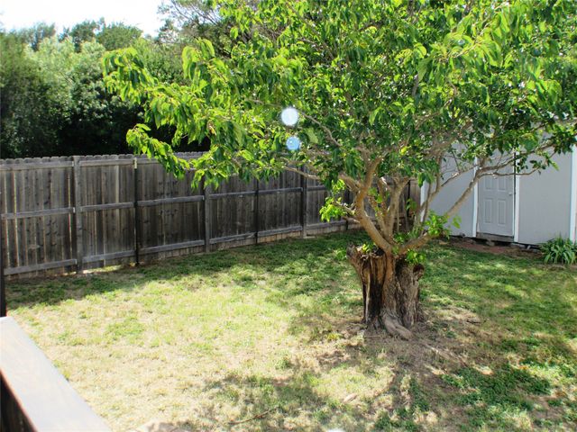 2208 Beverly Drive, Granbury, TX 76048