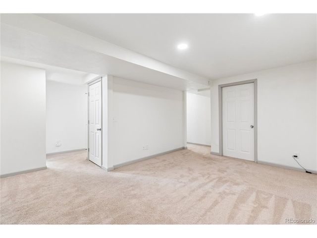 4215 S Lipan St, Englewood, CO 80110