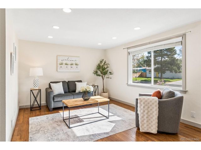 4215 S Lipan St, Englewood, CO 80110