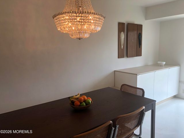 18 Liverpool Court, Jackson, NJ 08527