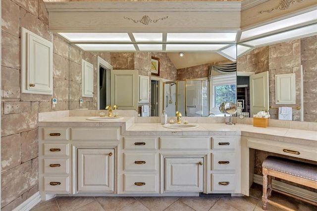 5617 Georgetowne Road, Edmond, OK 73034