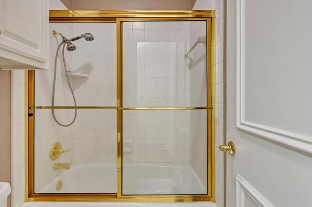 5617 Georgetowne Road, Edmond, OK 73034