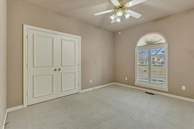 5617 Georgetowne Road, Edmond, OK 73034