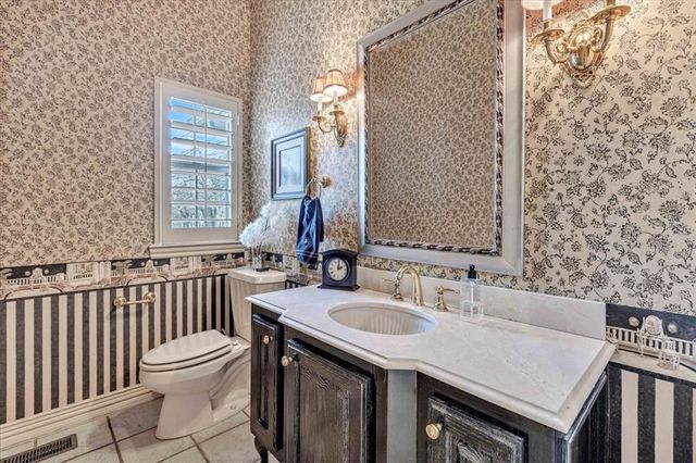 5617 Georgetowne Road, Edmond, OK 73034