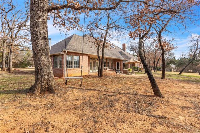 5617 Georgetowne Road, Edmond, OK 73034