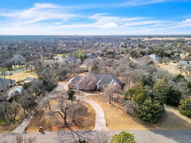 5617 Georgetowne Road, Edmond, OK 73034