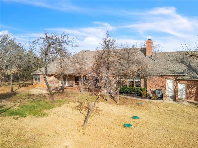5617 Georgetowne Road, Edmond, OK 73034