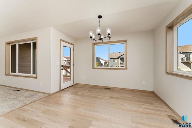 5321 S Bahnson Ave Avenue, Sioux Falls, SD 57110