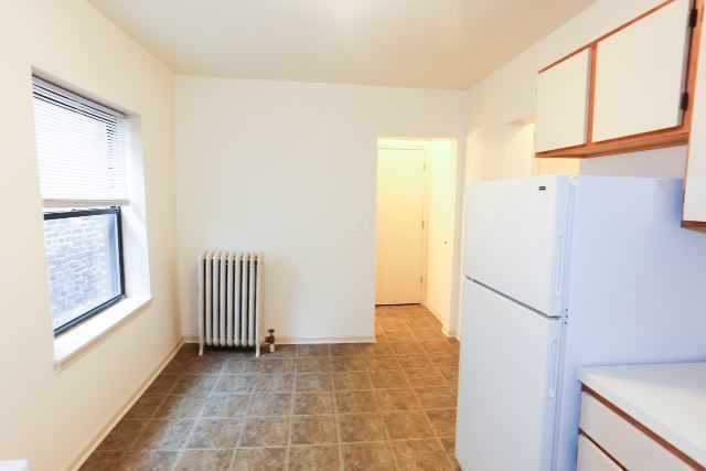 5746 N Winthrop Avenue 303, Chicago, IL 60660