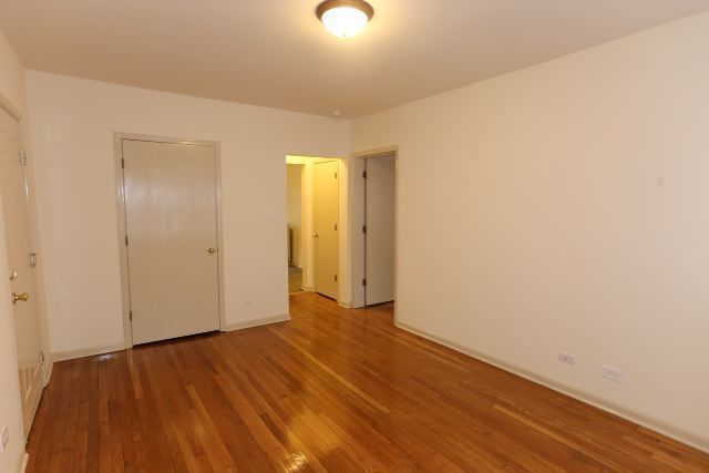 5746 N Winthrop Avenue 303, Chicago, IL 60660