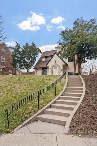 2790 Dean Parkway, Minneapolis, MN 55416