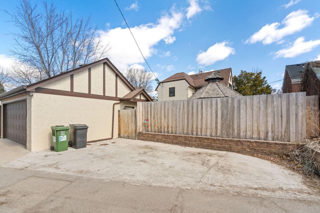2790 Dean Parkway, Minneapolis, MN 55416