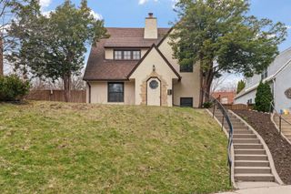2790 Dean Parkway, Minneapolis, MN 55416