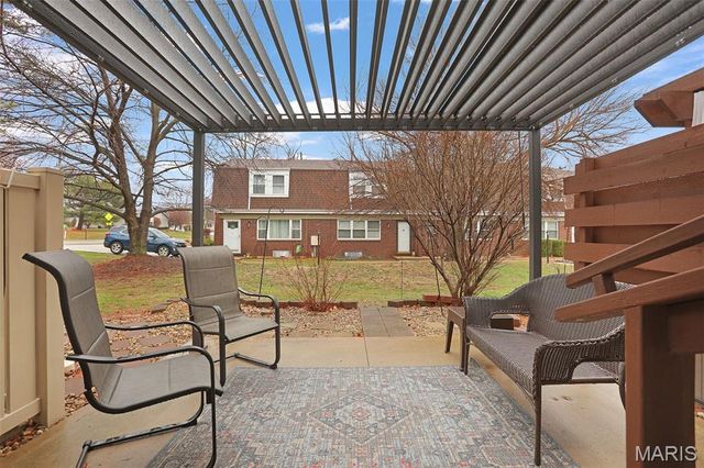 2 Dorset Court, Edwardsville, IL 62025