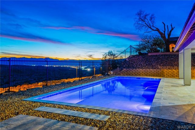 3112 Secret Pass Canyon Drive, Bullhead City, AZ 86429