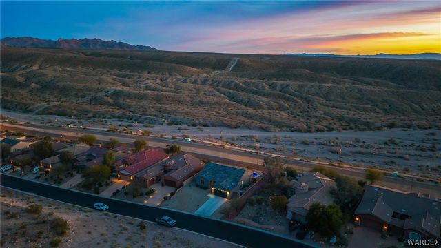3112 Secret Pass Canyon Drive, Bullhead City, AZ 86429