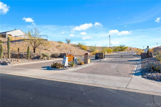 3112 Secret Pass Canyon Drive, Bullhead City, AZ 86429