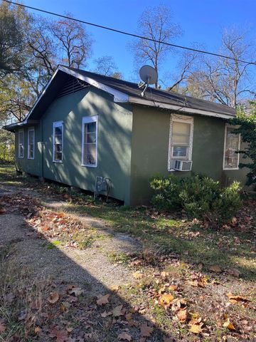 5456 Adams Ave, Baton Rouge, LA 70805