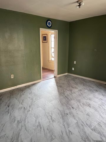 5456 Adams Ave, Baton Rouge, LA 70805