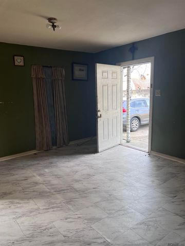 5456 Adams Ave, Baton Rouge, LA 70805