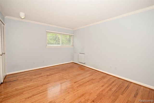 4043 W Maple D 101, Bloomfield Hills, MI 48301
