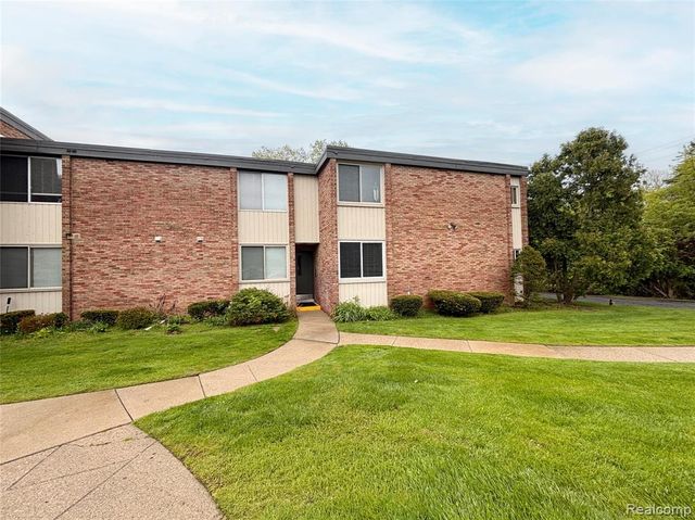 4043 W Maple D 101, Bloomfield Hills, MI 48301