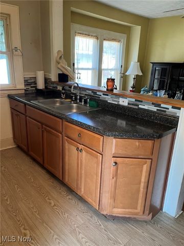 503 Maple Street, Parkersburg, WV 26101