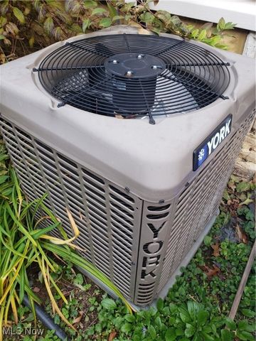 503 Maple Street, Parkersburg, WV 26101