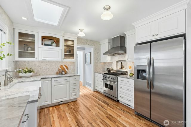 13606 Woodinville Redmond Road NE, Redmond, WA 98052