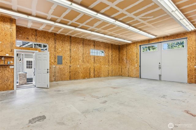 13606 Woodinville Redmond Road NE, Redmond, WA 98052