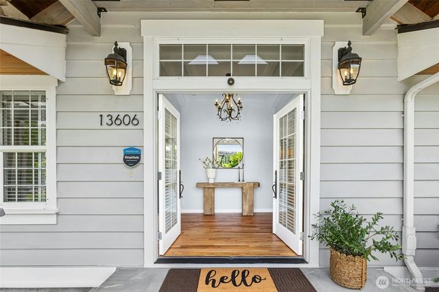 13606 Woodinville Redmond Road NE, Redmond, WA 98052