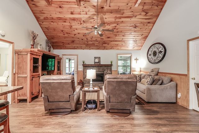 107 Litton Way, Blairsville, GA 30512