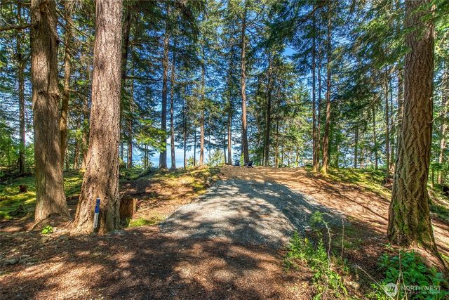 10 Atticus Lane, Orcas Island, WA 98245