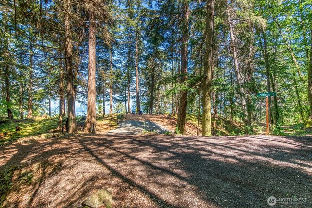10 Atticus Lane, Orcas Island, WA 98245