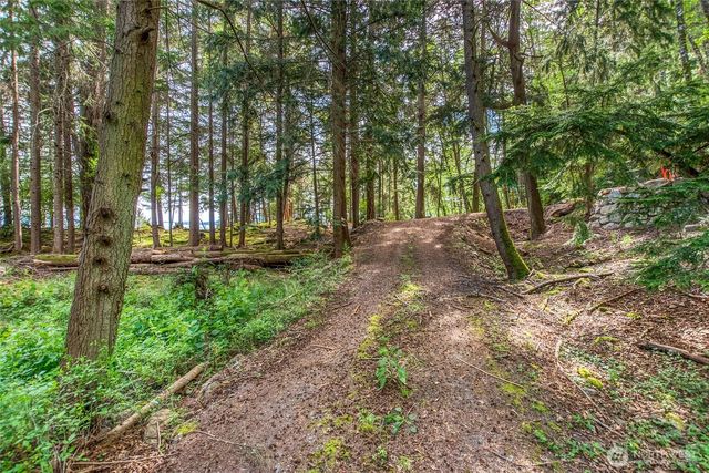 10 Atticus Lane, Orcas Island, WA 98245