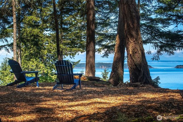 10 Atticus Lane, Orcas Island, WA 98245