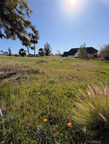 22851 Klamath, Canyon Lake, CA 92587