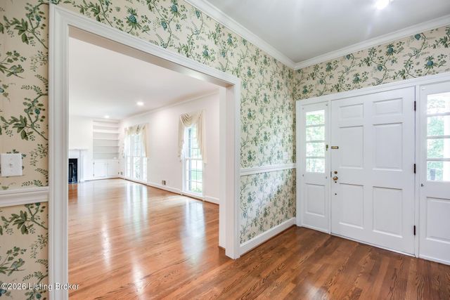 427 Twinbrook Rd, Louisville, KY 40207